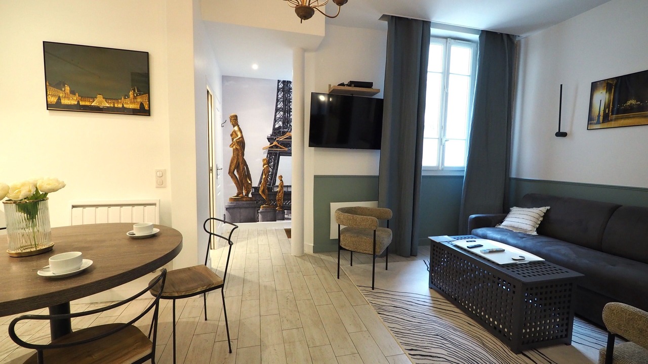 Photo of Livingroom in Notre-Dame-des-Champs
