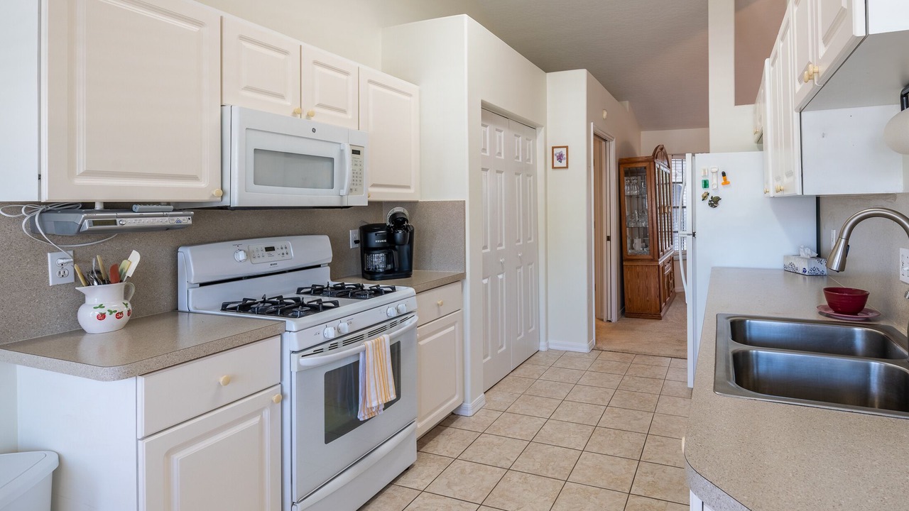 Photo of Kitchen in Sebastian Highlands