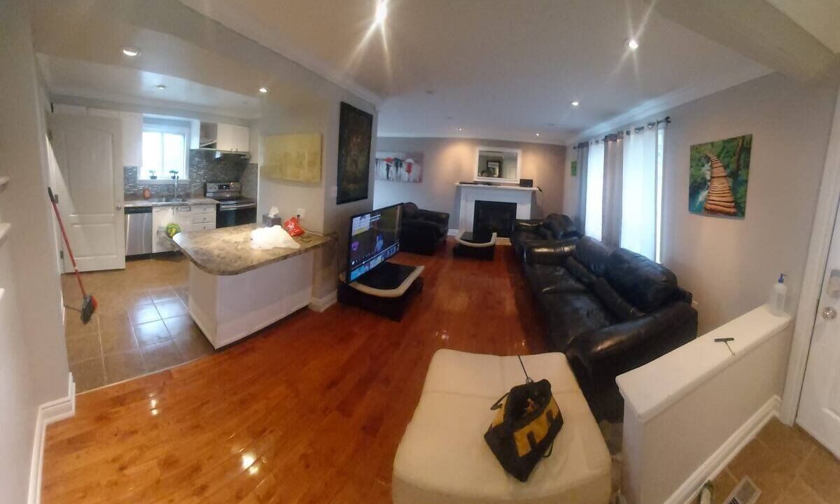 Photo of Livingroom in Brampton