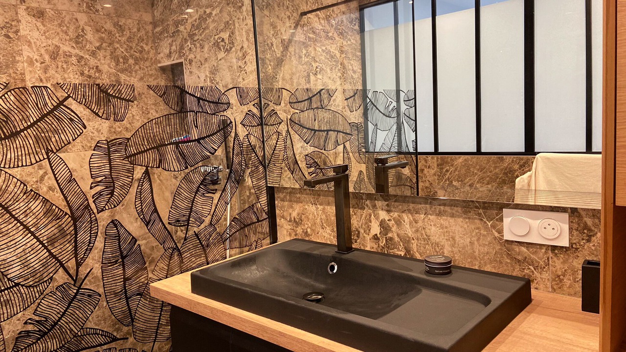 Photo of Bathroom in Issy-les-Moulineaux