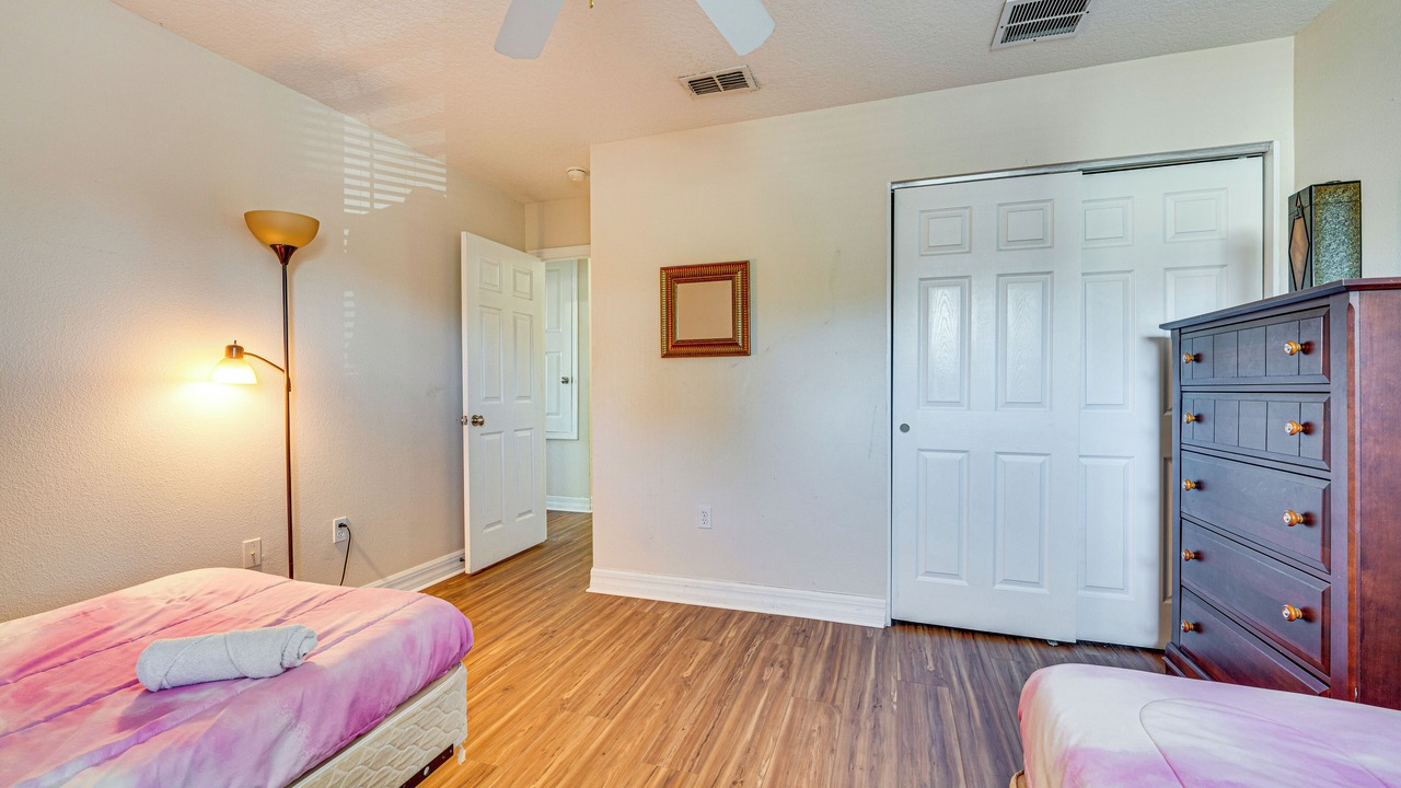 Photo of Bedroom in Windwood Bay