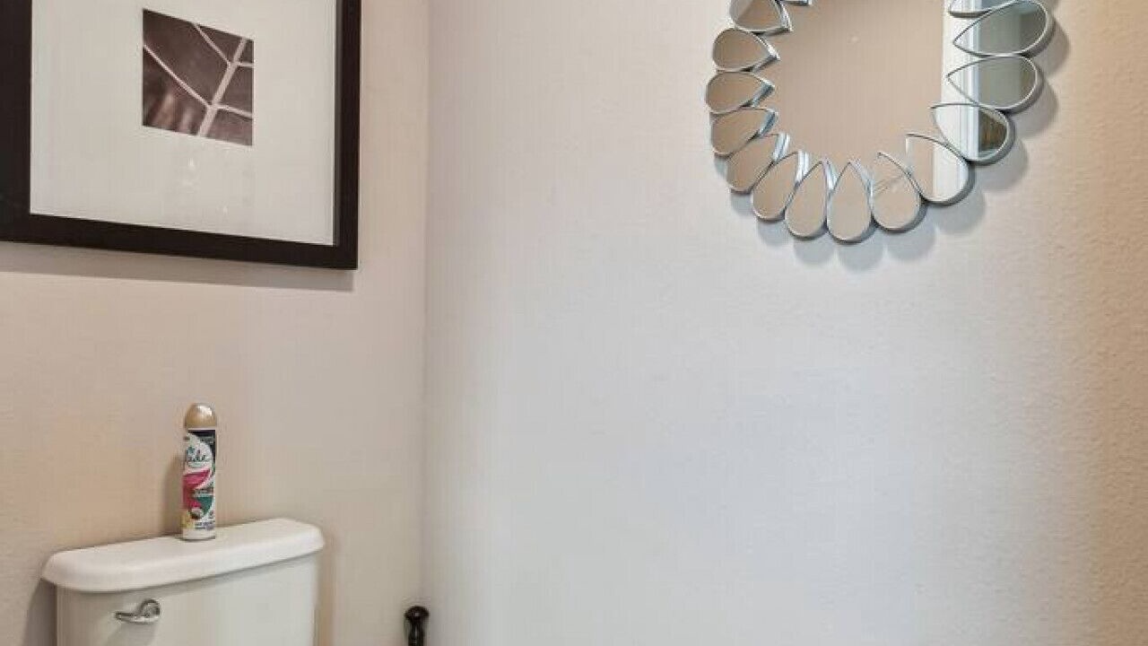 Photo of Bathroom in Carver City - Lincoln Gardens