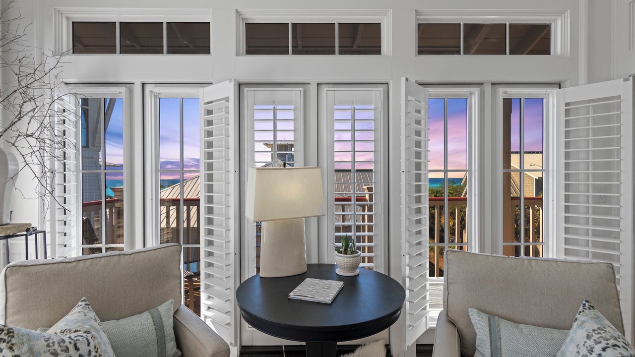 Photo of Livingroom in Beach District