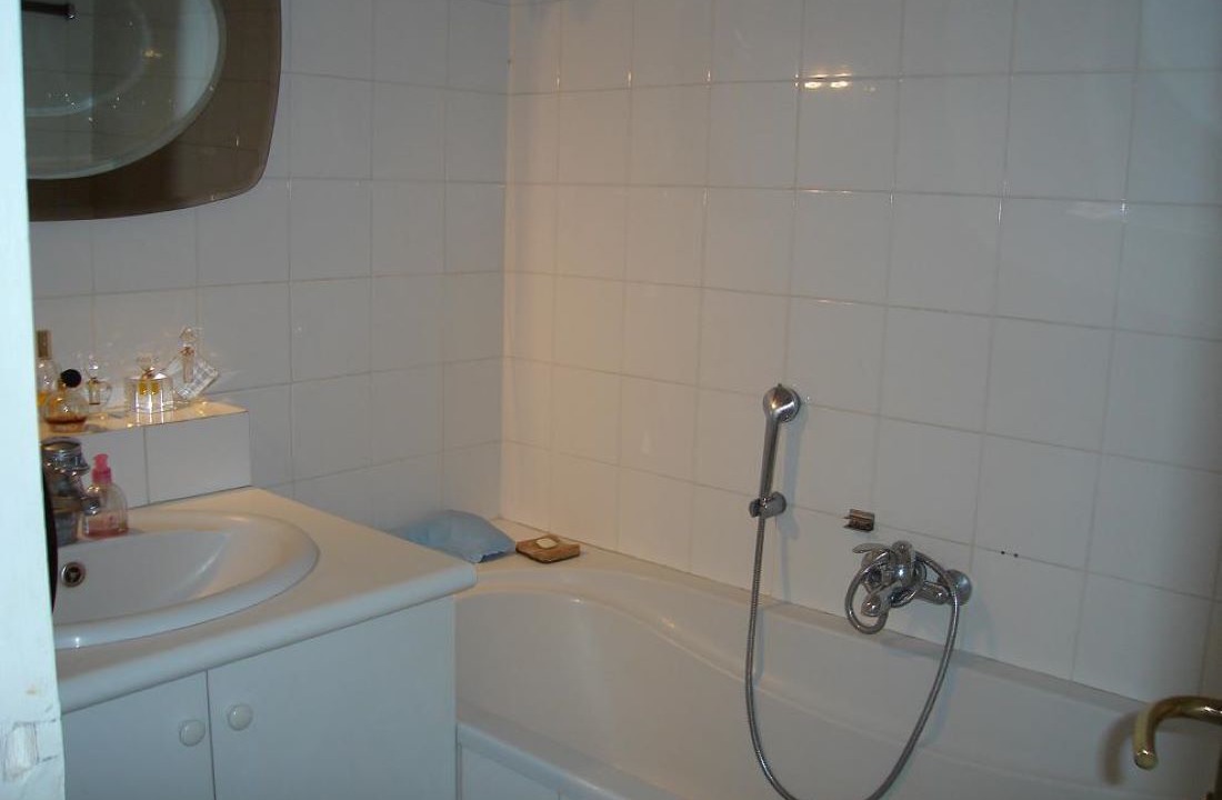 Photo of Bathroom in Quartier de la Chapelle