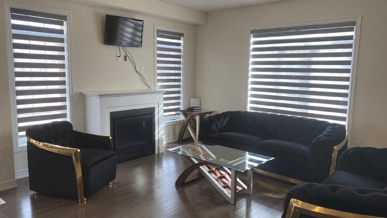 Photo of Livingroom in Brampton