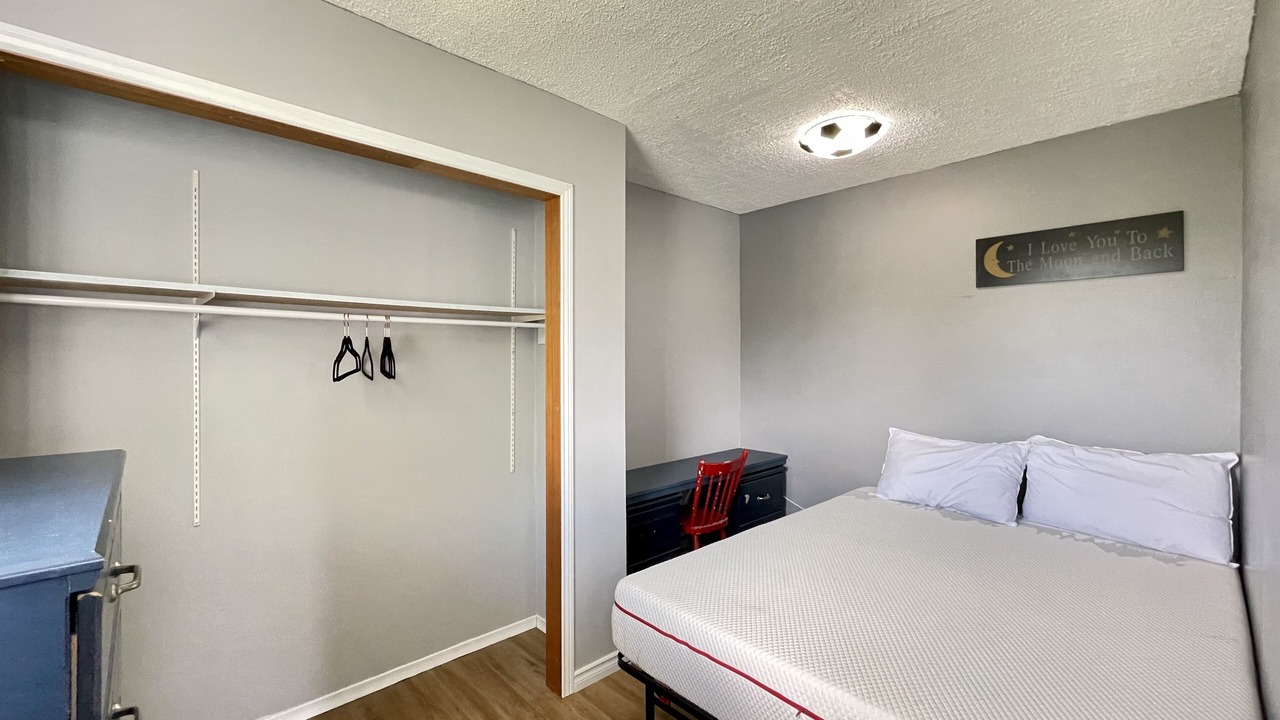 Photo of Bedroom in Campbellford