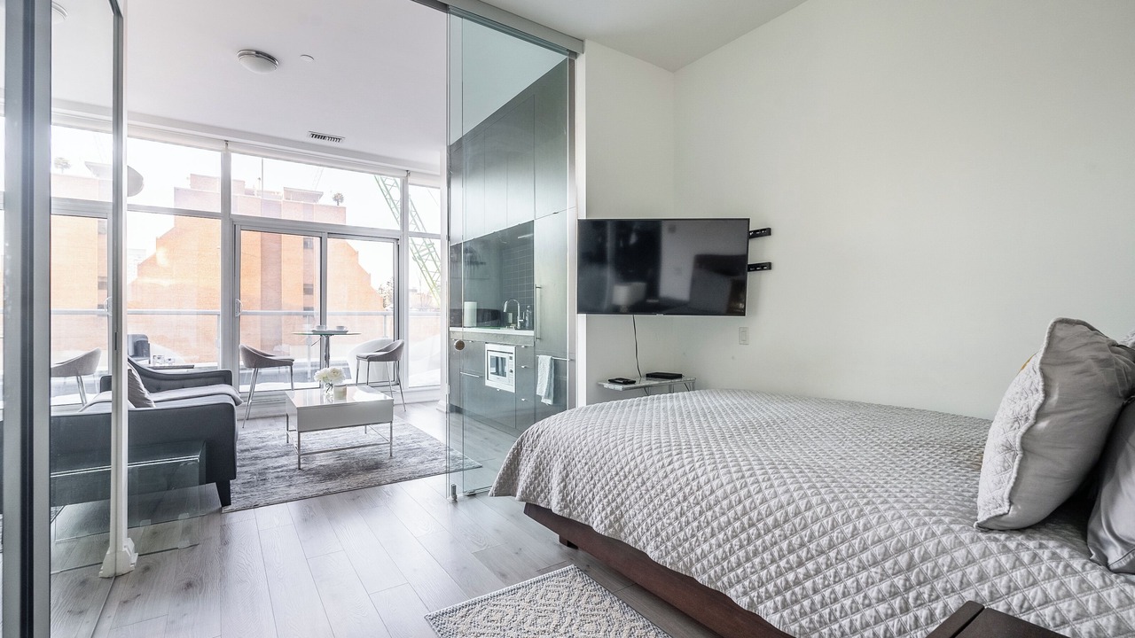 Photo of Bedroom in Bloor-Yorkville
