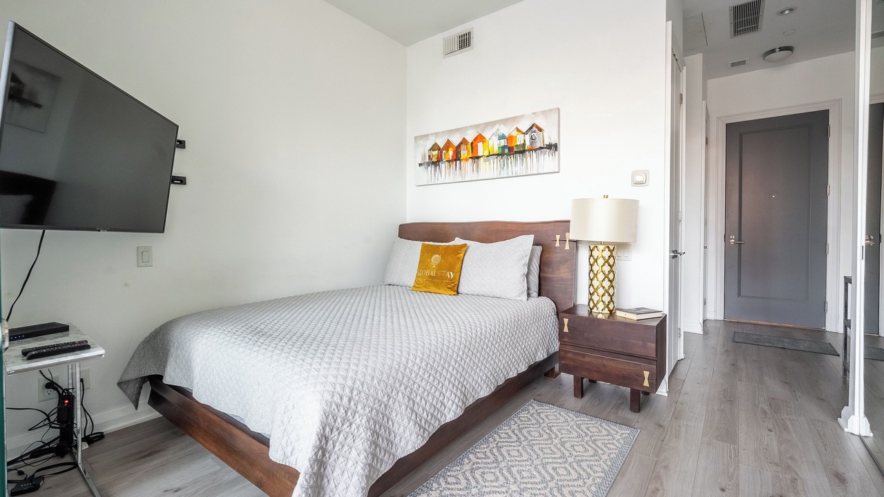Photo of Bedroom in Bloor-Yorkville