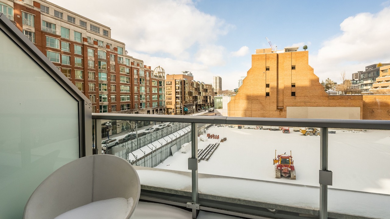 Photo of Outdoor in Bloor-Yorkville