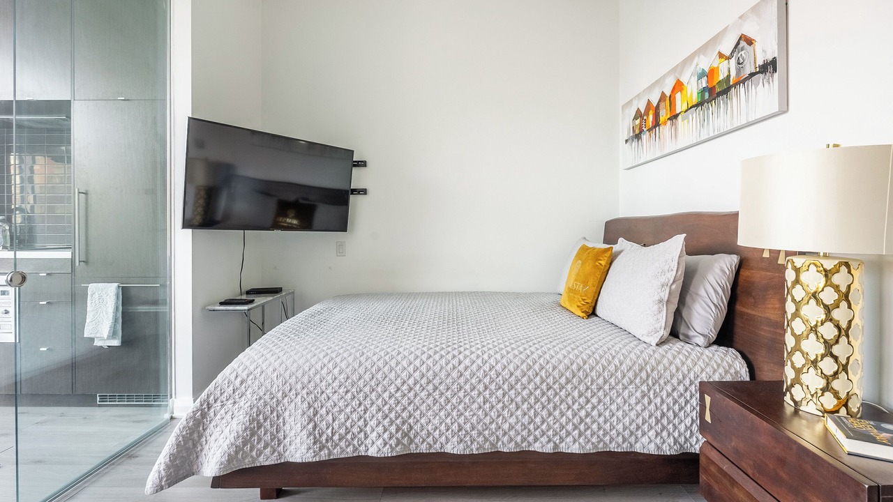 Photo of Bedroom in Bloor-Yorkville