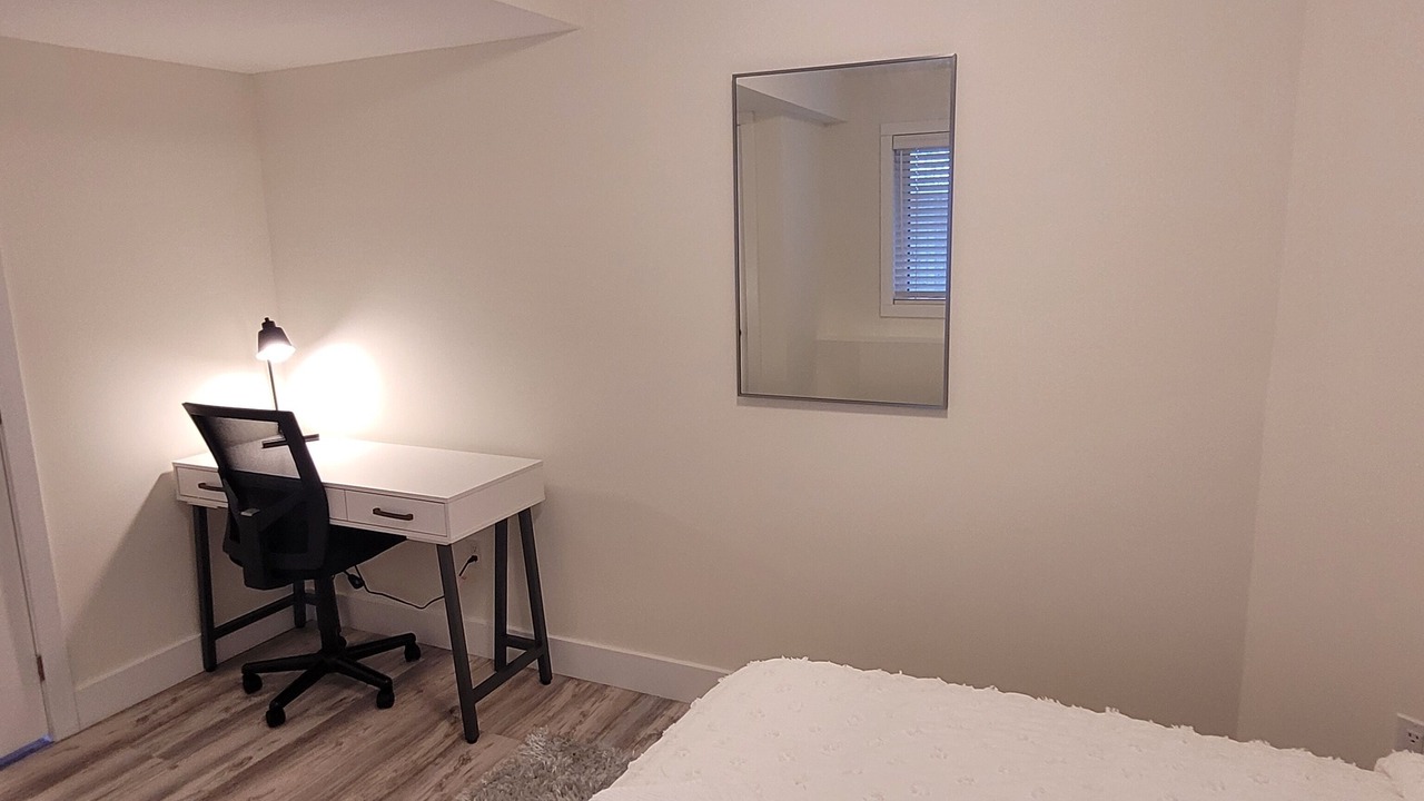 Photo of Bedroom in Amherstview