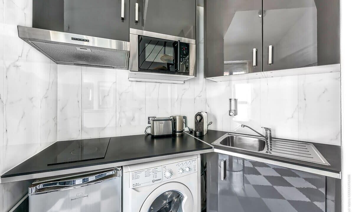 Photo of Kitchen in 8th Arrondissement