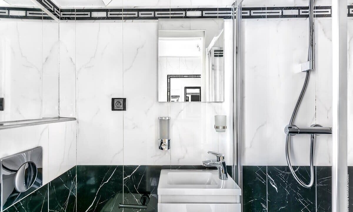 Photo of Bathroom in 8th Arrondissement