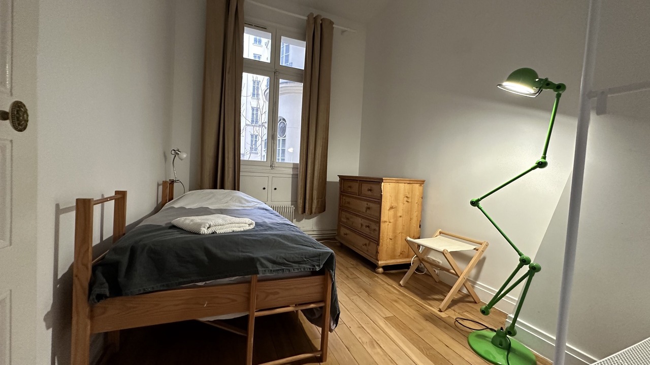 Photo of Bedroom in 17th Arrondissement