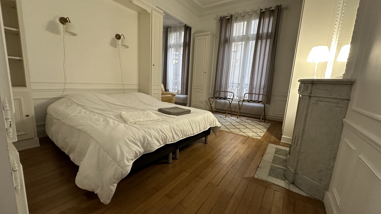 Photo of Bedroom in 17th Arrondissement