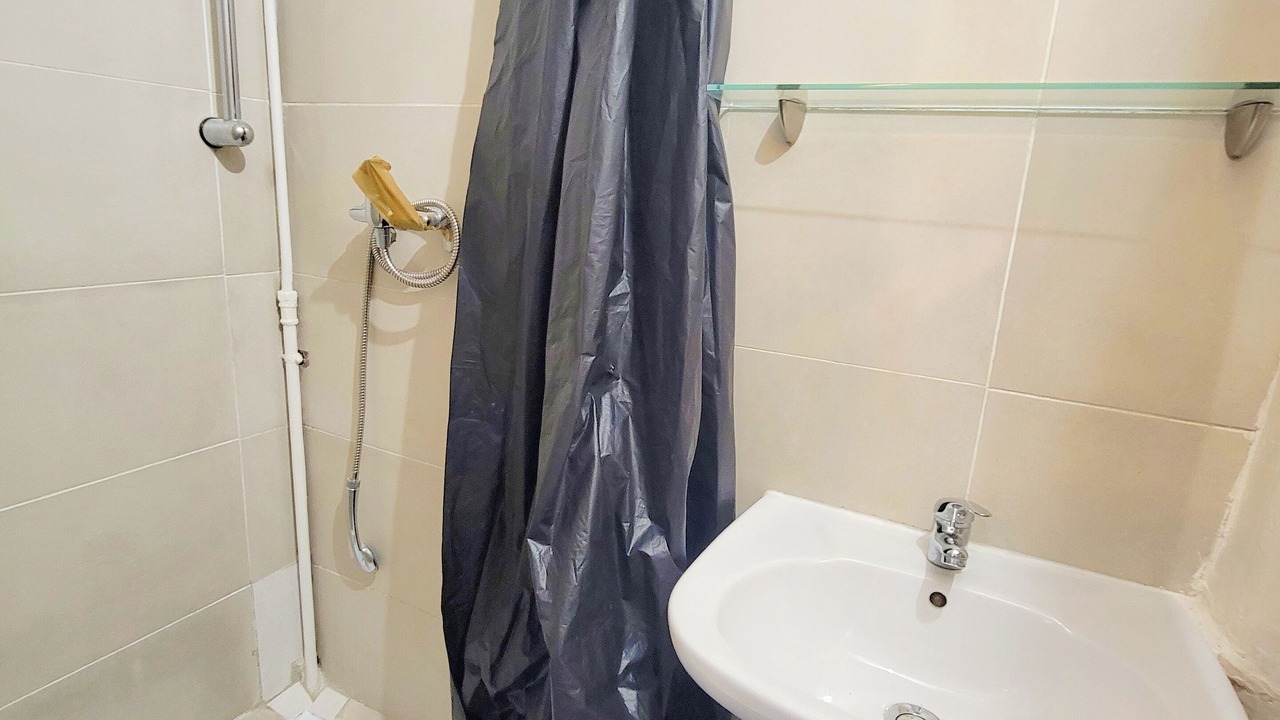 Photo of Bathroom in L'Economie