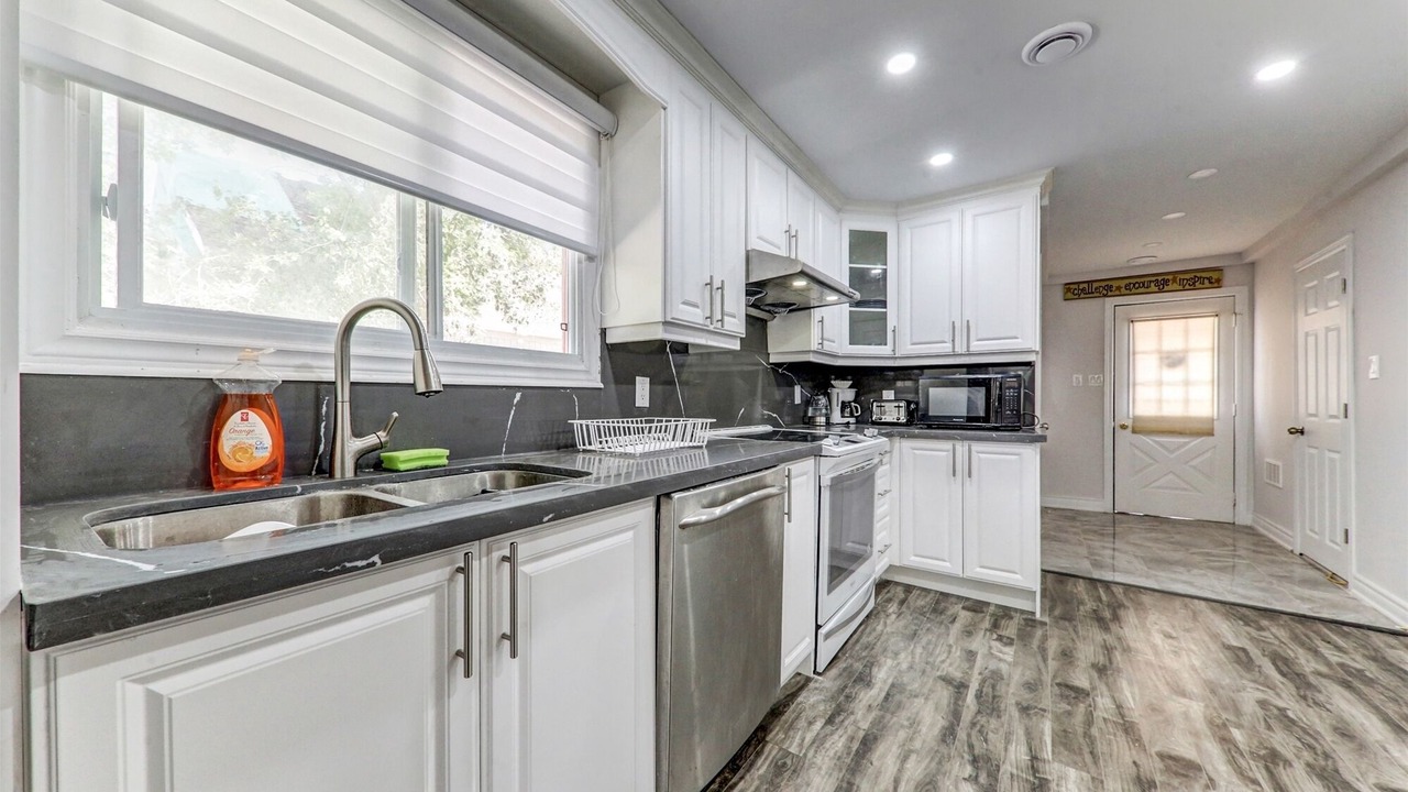 Photo of Kitchen in Scugog