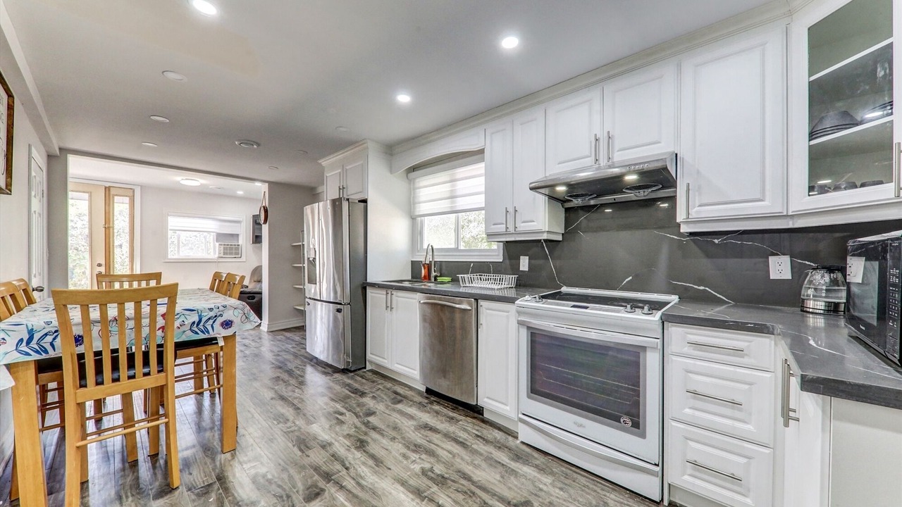 Photo of Kitchen in Scugog