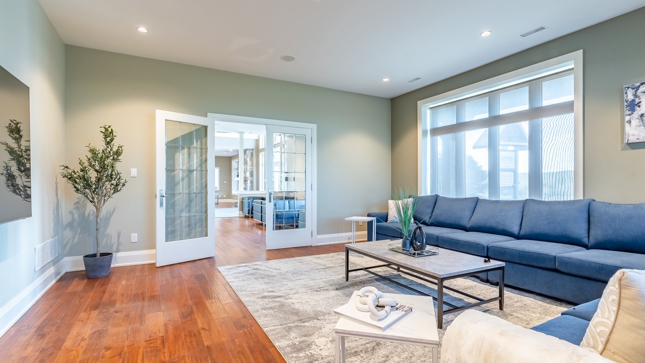 Photo of Livingroom in Mono