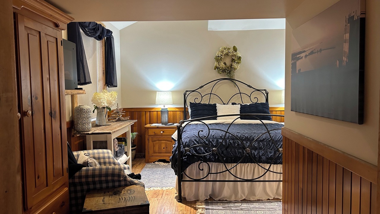 Photo of Bedroom in Nottawa