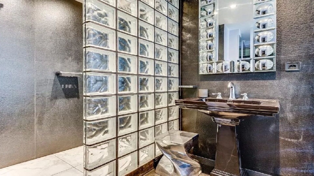 Photo of Bathroom in Chaussee-d'Antin