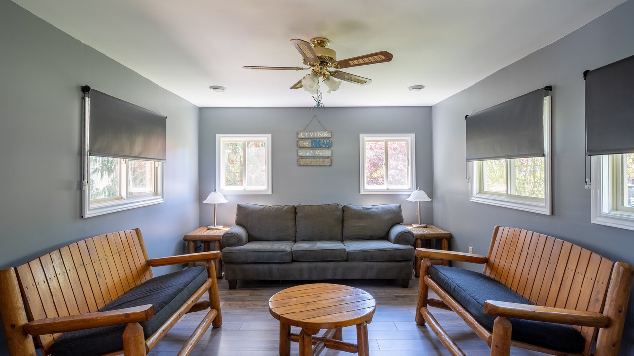 Photo of Livingroom in Port Franks