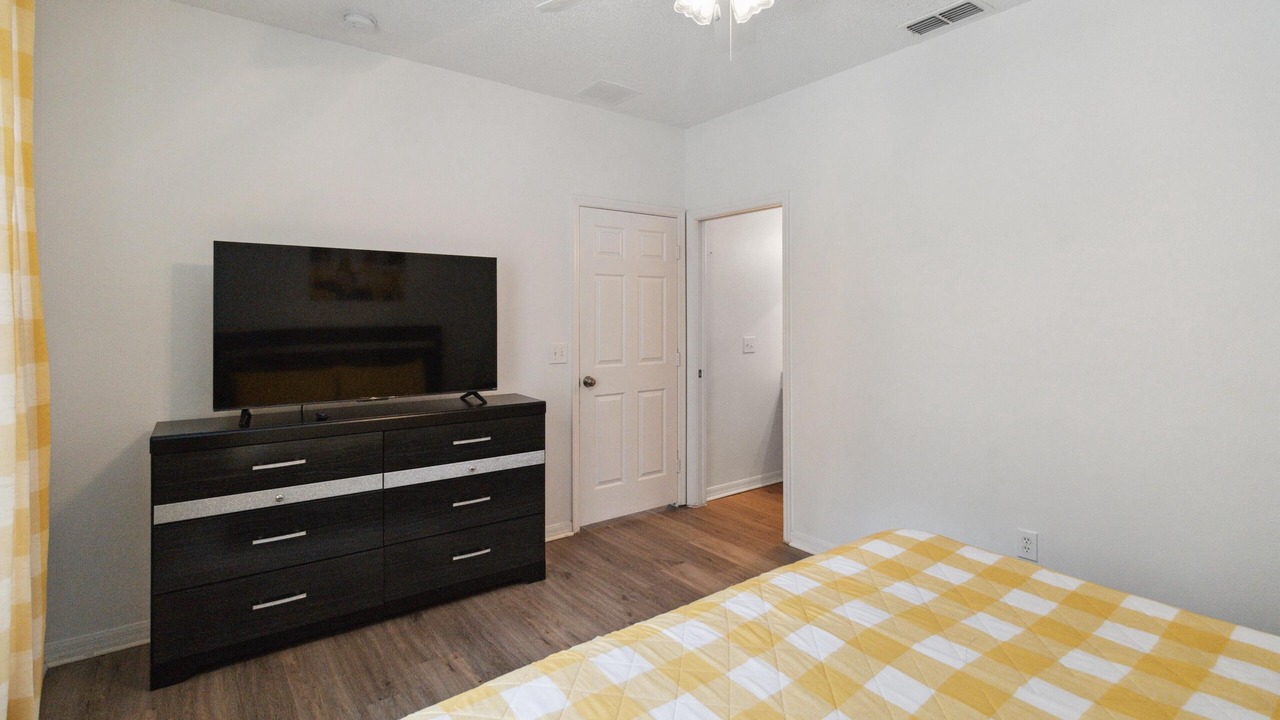 Photo of Bedroom in Sunset Ridge