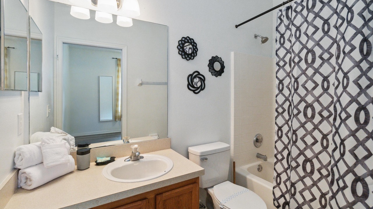 Photo of Bathroom in Sunset Ridge