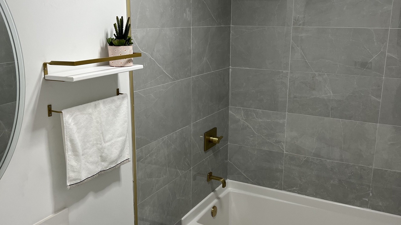 Photo of Bathroom in Davie