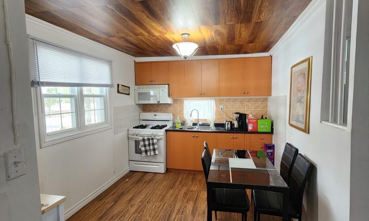 Photo of Kitchen in Wasaga Beach