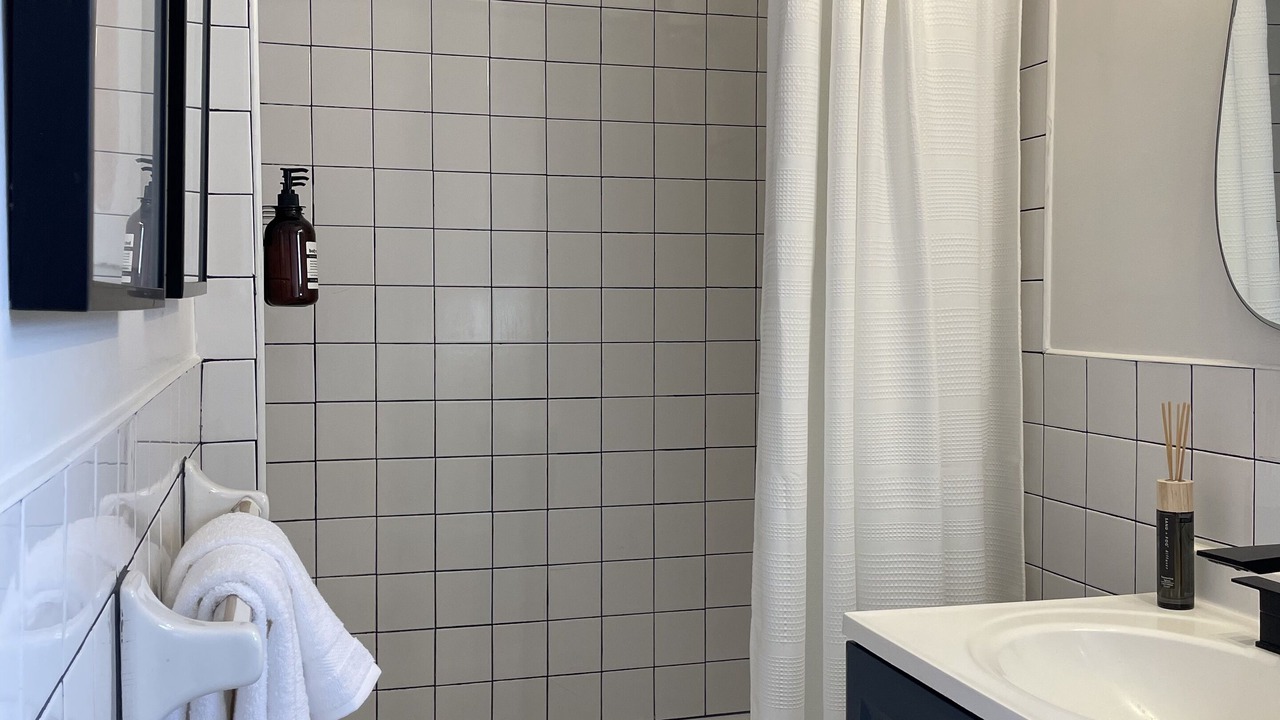Photo of Bathroom in Franklin Square