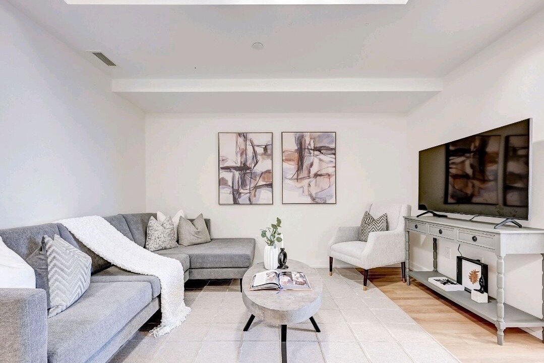 Photo of Livingroom in Rockcliffe - Smythe