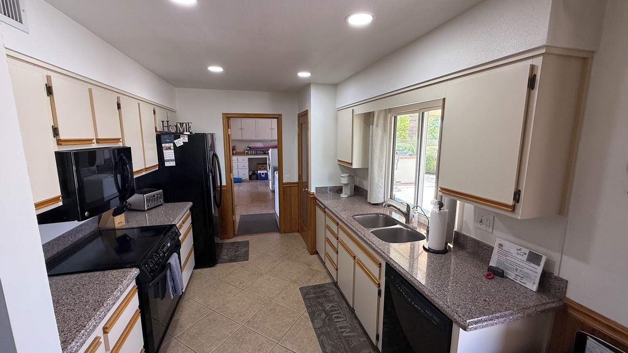 Photo of Kitchen in Sun City