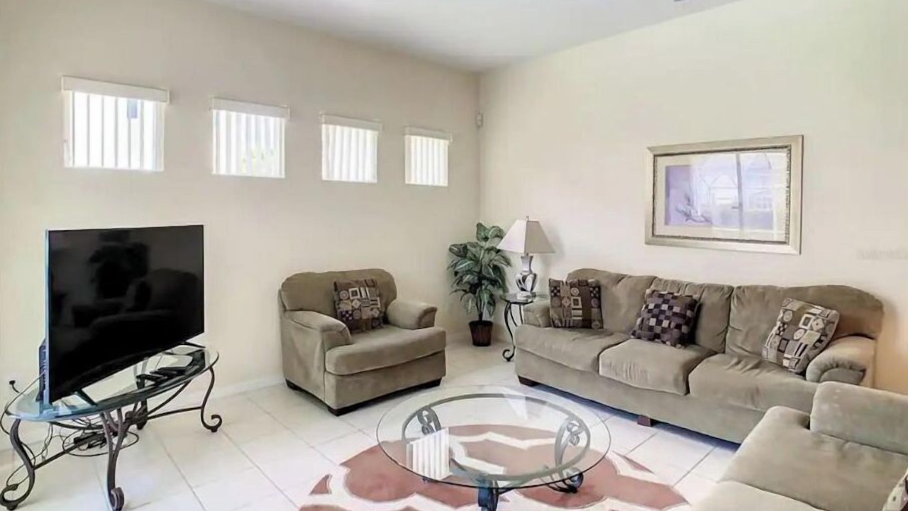Photo of Livingroom in Tuscan Hills