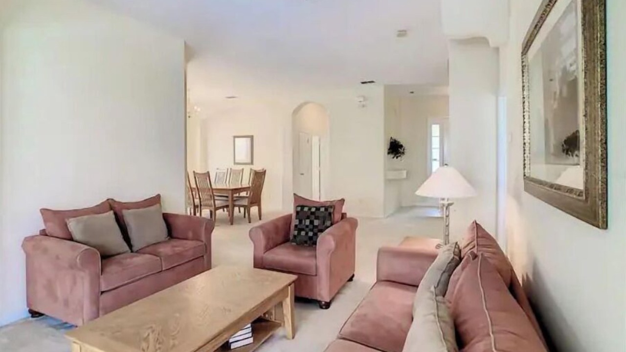 Photo of Livingroom in Tuscan Hills
