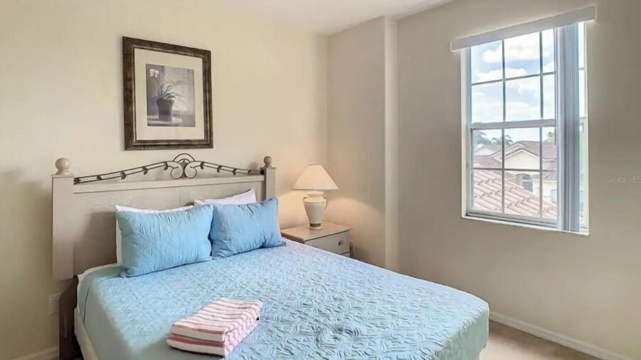 Photo of Bedroom in Tuscan Hills
