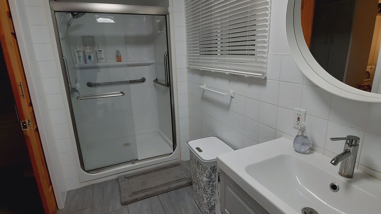 Photo of Bathroom in Wasaga Beach