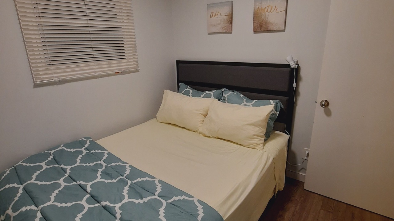 Photo of Bedroom in Wasaga Beach