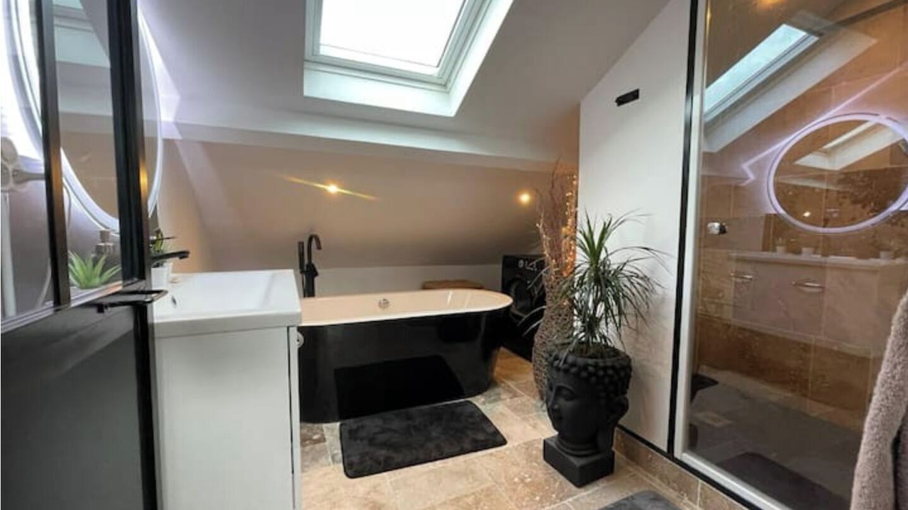 Photo of Bathroom in Villemomble