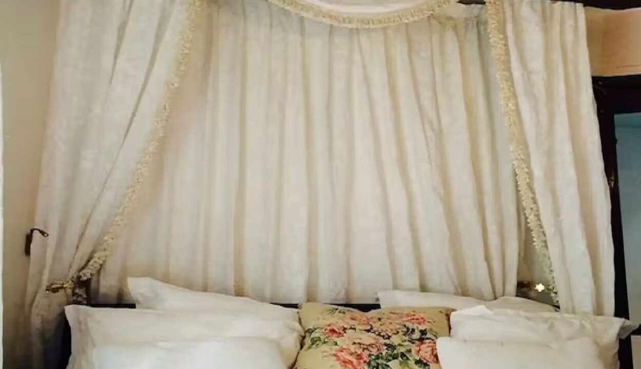 Photo of Bedroom in Les Iles