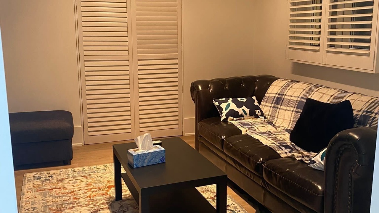 Photo of Livingroom in Bradford West Gwillimbury