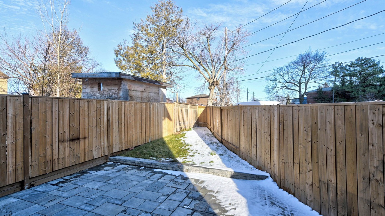 Photo of Outdoor in Mount Dennis