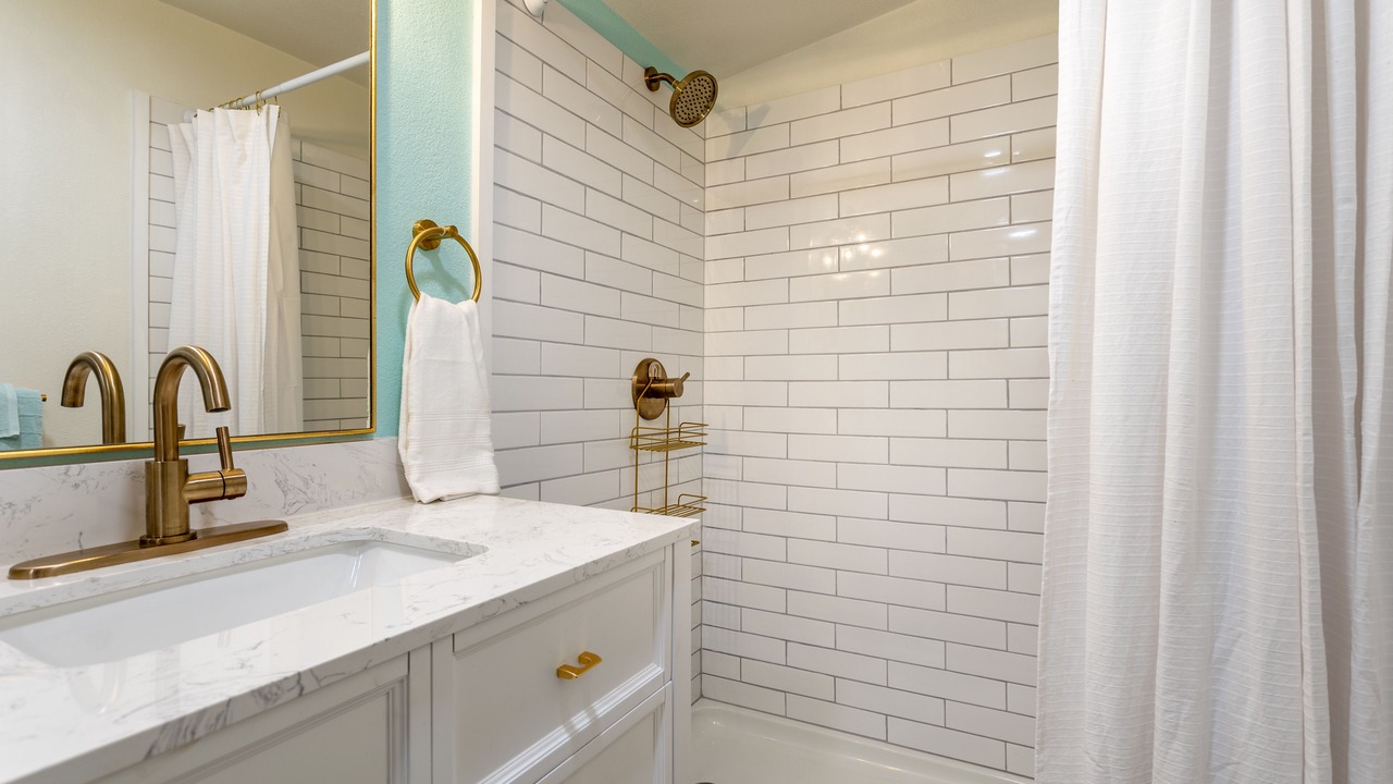 Photo of Bathroom in Lake Hamilton