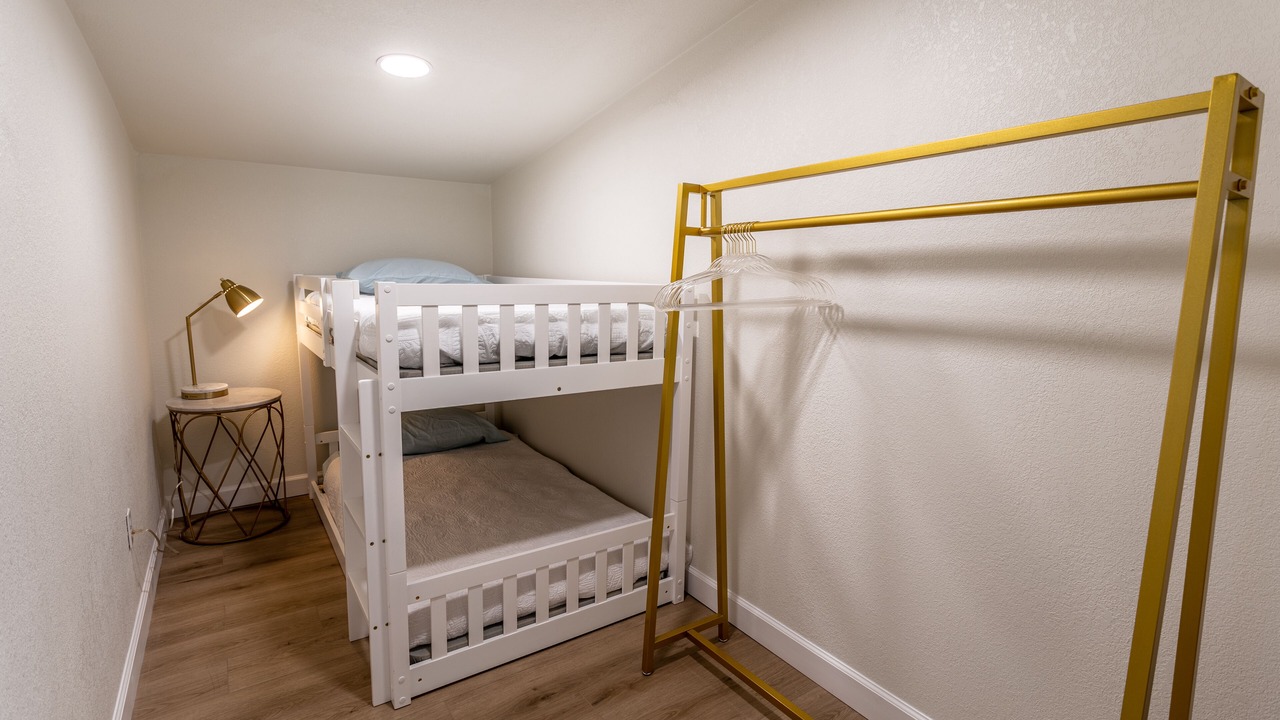 Photo of Bedroom in Lake Hamilton