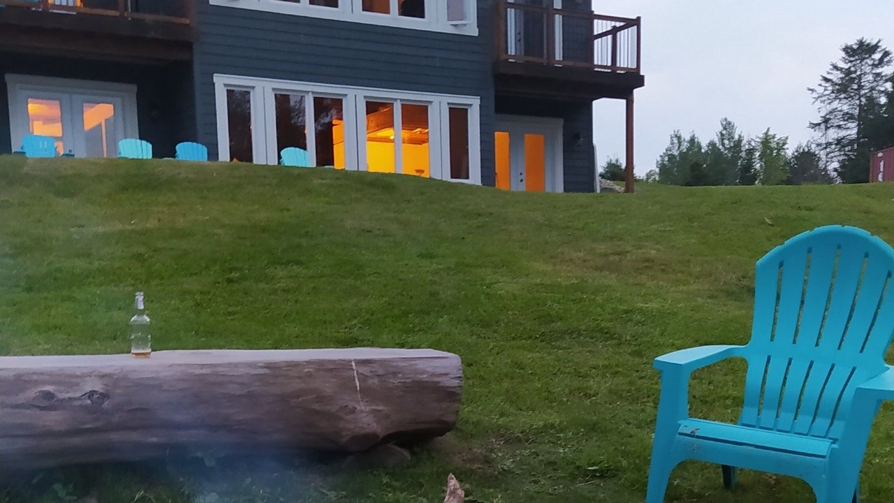Photo of Outdoor in McKellar