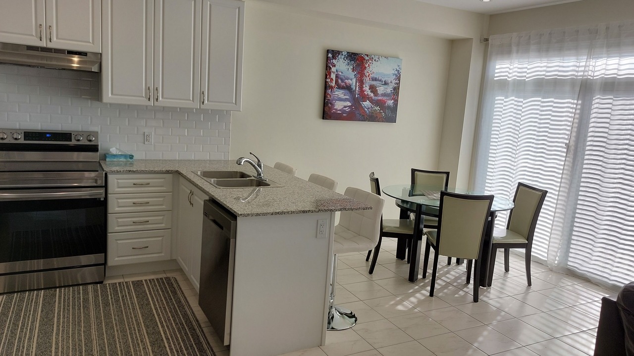 Photo of Kitchen in Barrie