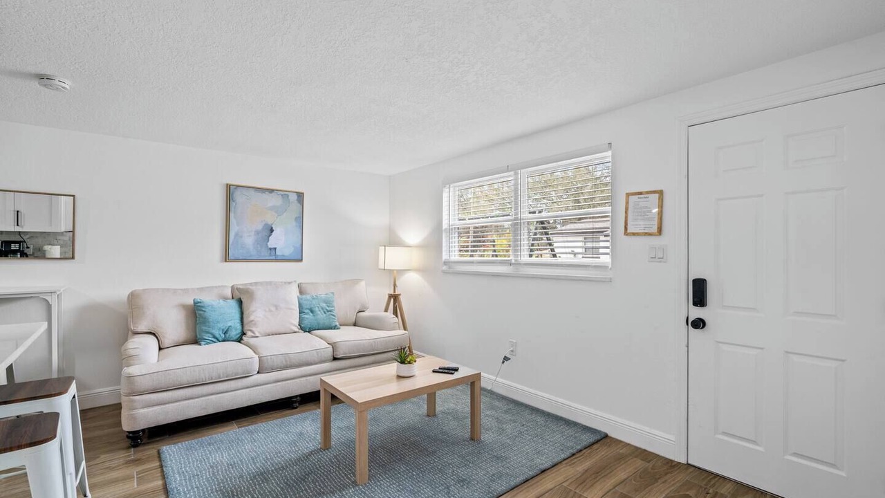 Photo of Livingroom in Plant City