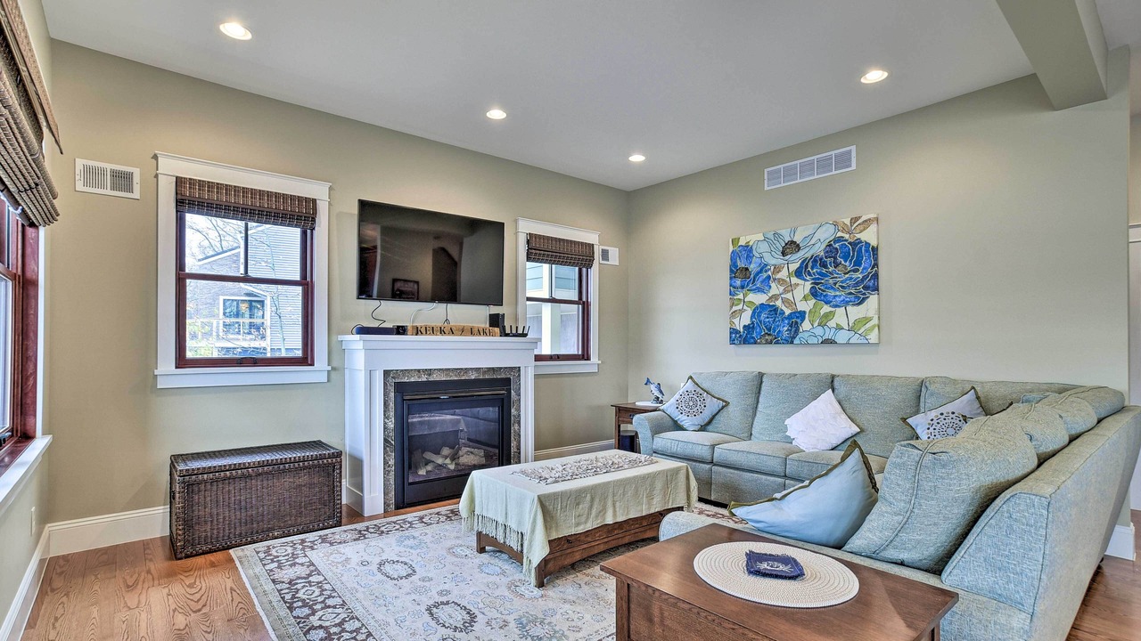 Photo of Livingroom in Hammondsport