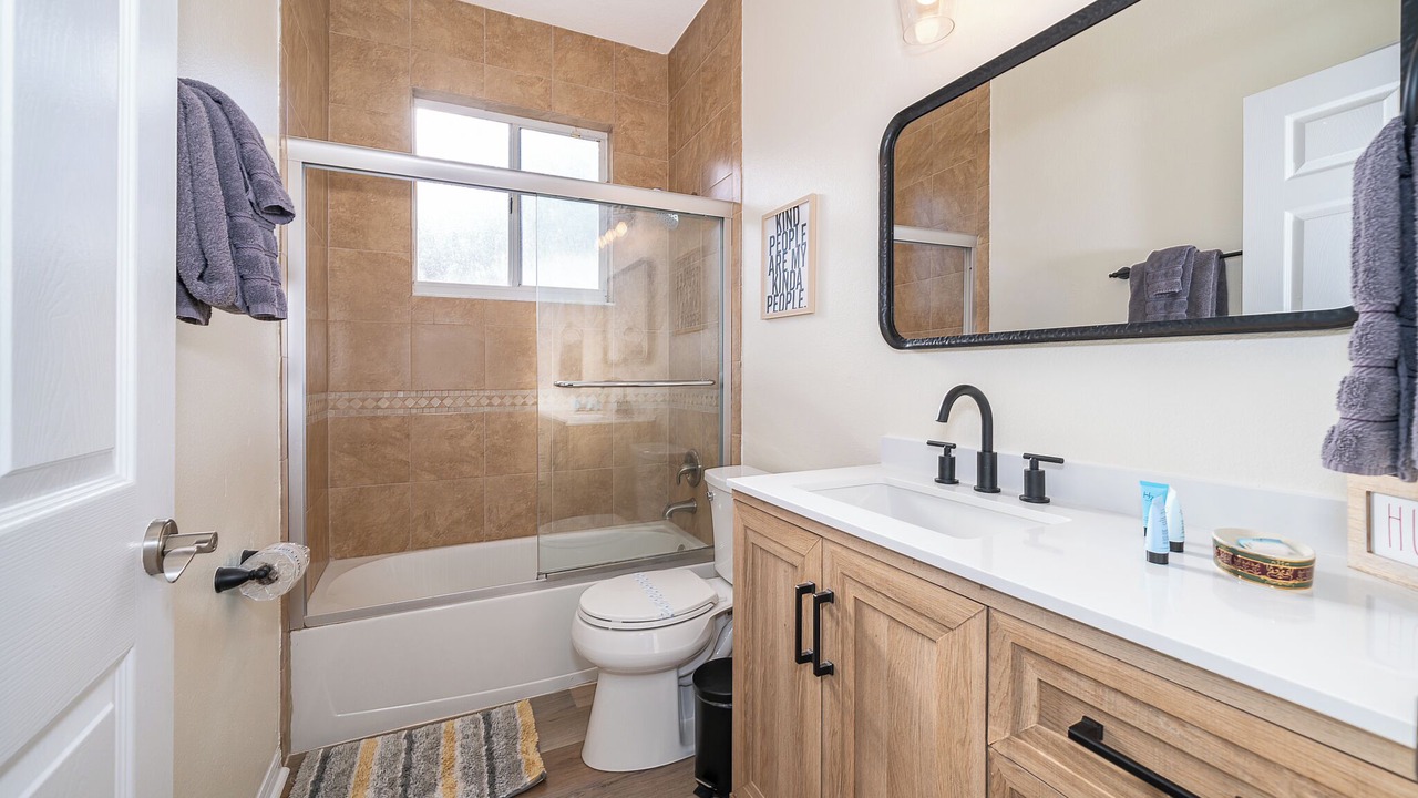 Photo of Bathroom in Sunset Lakes