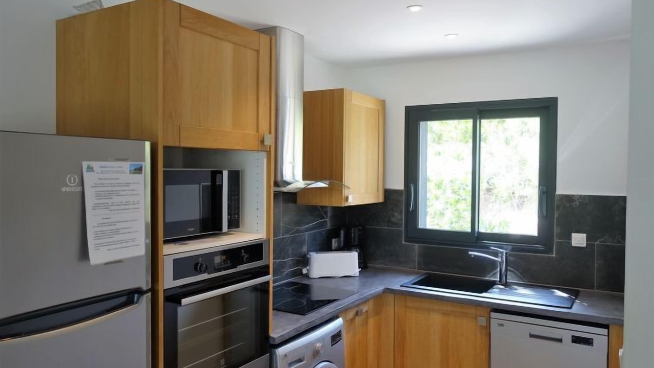 Photo of Bedroom in Favone